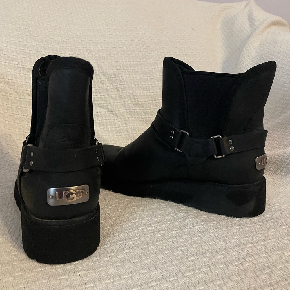 Ugg midi leather boots size 9